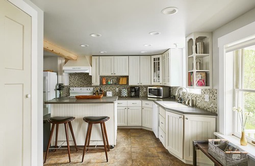 Callicoon Maison | House on Callicoon Upper Main Street - Cozy Friends & Family Getaway