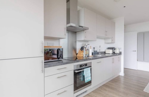 Gospel Oak Appartement | Bright 2BD Flat - 4 min walk to Hampstead Heath!
