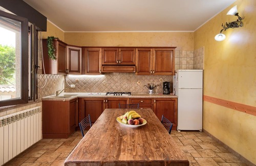 Gonnesa Appartement | Apartment "Appartamento Nuraghe" with A/C, Wi-Fi, Garden, Terrace