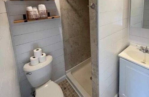 Green Creek Maison | The Tiny House No Cleaning Fee Cape May/Wildwood