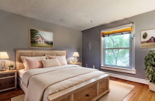 Salisbury Street Maison | Sprawling 50s ranch nestled in central Massachusetts