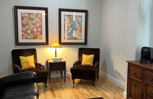 Buffalo Appartement | 4 Luxury Suites in a beautifully restored historic building in Buffalo, Texas.