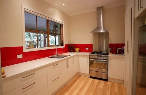 Mount Dandenong Maison | Weddings. Events. Art & Healing Retreats. 7 Acre Rain Forest Paradise.