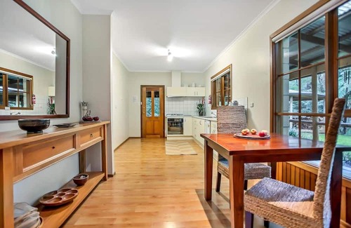 Mount Dandenong Maison | Weddings. Events. Art & Healing Retreats. 7 Acre Rain Forest Paradise.