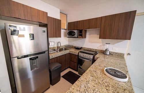 Progreso Municipality Appartement | Very chic 3BR Condo, tons of amenities, 1 block fr