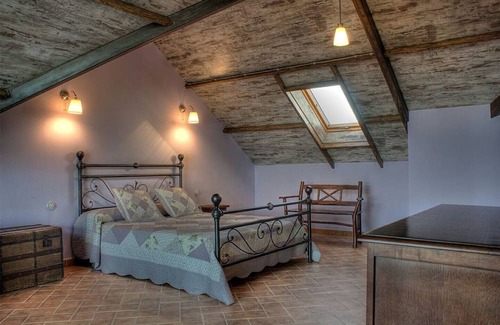 Alia Chalet De Ski | Homerez - Chalet for 10 ppl. with swimming-pool and terrace at Pantano de Cijara