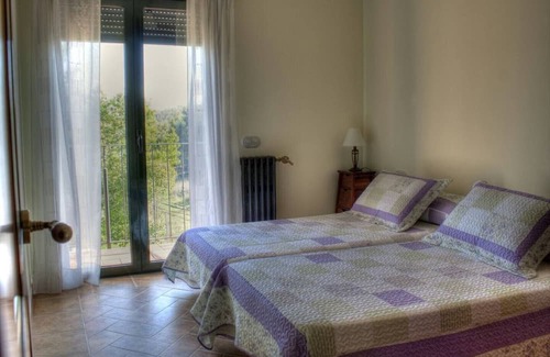Alia Chalet De Ski | Homerez - Chalet for 10 ppl. with swimming-pool and terrace at Pantano de Cijara
