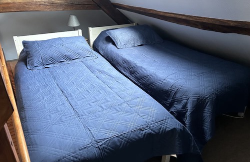 Villemoiron-en-Othe Maison | Le domaine du Lavoir - Studio MINOUCHE sleeps 4. jacuzzi from April to October