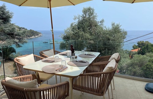 Realdo Station Balnéaire | Ibiza-styled bungalows with sea views in Balzi Rossi