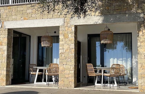 Realdo Station Balnéaire | Ibiza-styled bungalows with sea views in Balzi Rossi