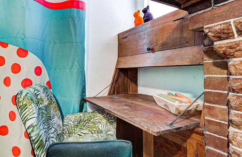 Central Oklahoma City Maison | Color Pop Cottage - Half mile from Plaza district