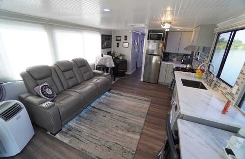 Birds Landing Location De Bateaux | Romantic Getaway with Sauna, fireplace and great seal watching