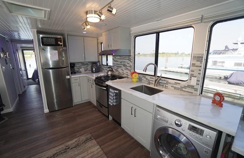 Birds Landing Location De Bateaux | Romantic Getaway with Sauna, fireplace and great seal watching