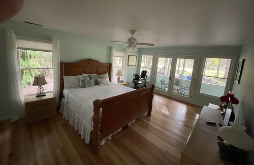 Melrose on the Beach Maison | Single Family Home, Golf Cart Included & Land trans Round Trip! Pool Open!