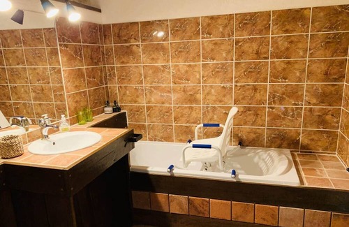 Messey-sur-Grosne Autre | Warriors Room - Adapted to PRM