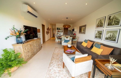Xcumpich Appartement | LUX & unique 3BR condo by The Harbor, North Mérida