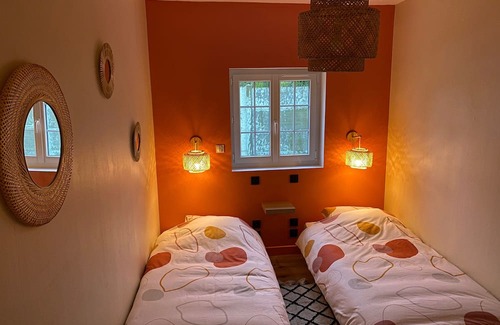 Derchigny Maison | Country house close to the sea with garden, ideal for families