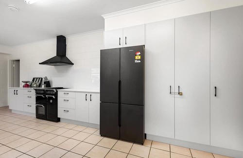 Bli Bli Appartement | Home away from home very spacious