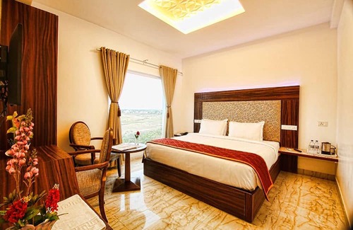 KK Nagar Maison | Convenient Rooms with Lake view Stay/Madurai