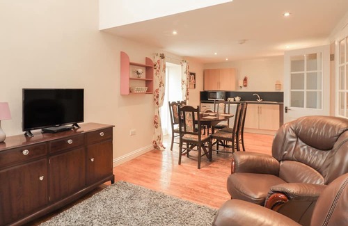 Palnackie Cottage | Lintie Cottage, DALBEATTIE