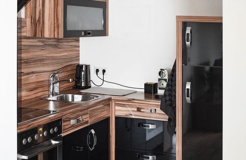 Donaustadt Appartement | New Apartment in Vienna, Top Location - VIC, UNO City, Danube