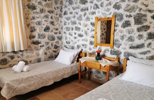 Gortyna Appartement | Nefeli's Luxury Suite on the Sea
