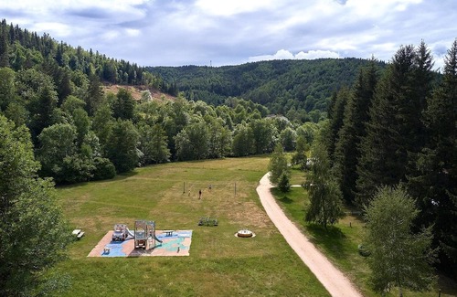 Sainte-Sigolene Chalet De Ski | Luxe Sanitary 5 Pers. Villatent at the 4-star campsite de Vaubarlet in Auvegne