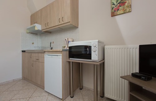 Melissourgakion Appartement | Kamelia Villa with private pool, BBQ, playground, surrounded by nature!