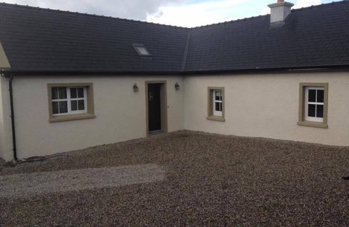 Puckaun Cottage | An area of outstanding natural beauty, child and pet friendly , very private!