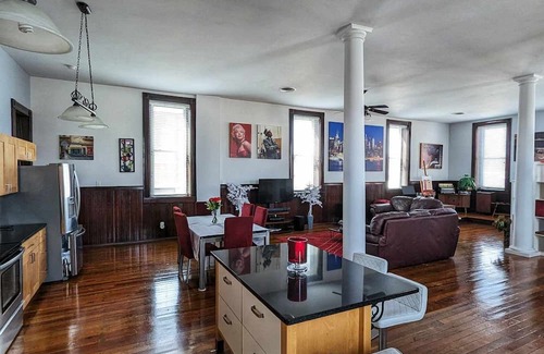 Milan Appartement | Loft Near Perfect North Slopes, The Ark, Creation, and Hoosier Museums, Casinos