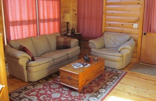 Dubuque Cabine | The Lorelei Cabins 'Not Just a Place, But an Experience!' The Edelweiss