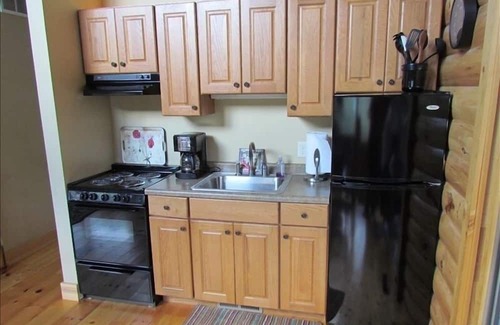 Dubuque Cabine | The Lorelei Cabins 'Not Just a Place, But an Experience!' The Edelweiss