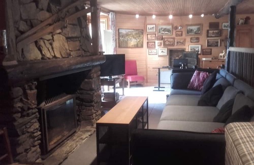 Gouaux-de-Luchon Chalet De Ski | CHARMING CHALET, CLASS 3 *, LARGE GARDEN FENCING 10 MIN FROM LUCHON