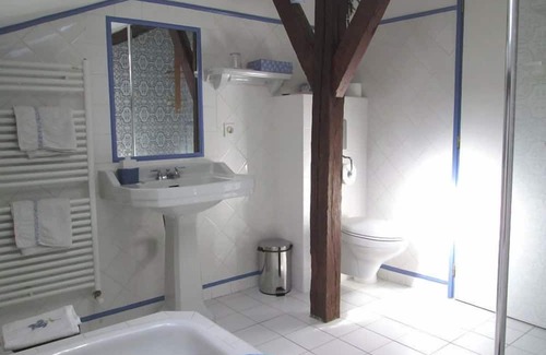 L'Isle-Jourdain Lit Et Petit-Déjeuner | Chambres d'Hôtes du Loubet