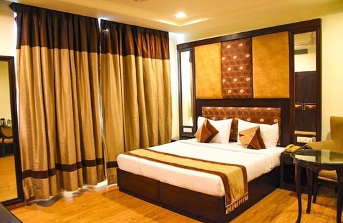 Kailash Colony Maison | Aaron Residency