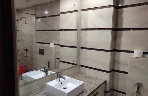 Kailash Colony Maison | Aaron Residency