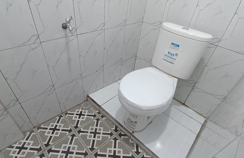 Tembalang Hôtel | OYO 94700 Kd House