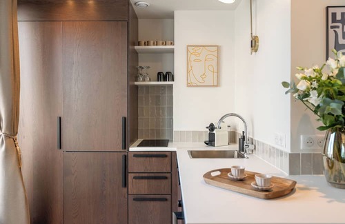 Necker Appartement | 1530 Roux