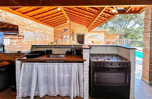 Botucatu Maison | Ch Cara com Piscina e Churrasq em Botucatu SP