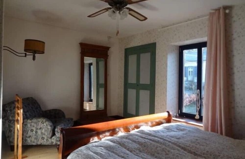 Arleuf Hôtel | Maison p'tite Anne