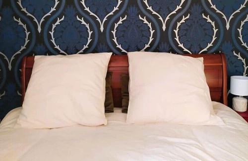 Arleuf Hôtel | Maison p'tite Anne