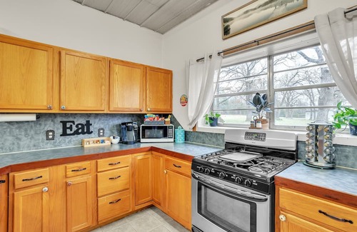Stillwater Maison | Huge Game-room Style Barndo 1 Bedroom Farmhouse