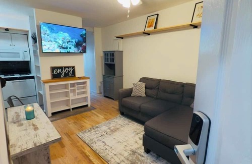 Gowanus Appartement | Enjoyable 2-bedroom apartment in Brooklyn with WiFi and Backyard.