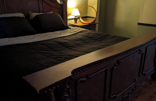 Poplar Bluff Maison | Charming Bungalow in lovely Poplar Bluff with WiFi