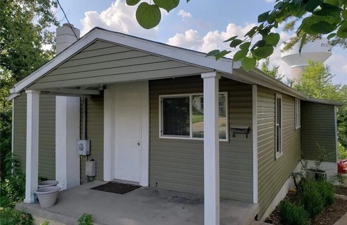 Poplar Bluff Maison | Charming Bungalow in lovely Poplar Bluff with WiFi