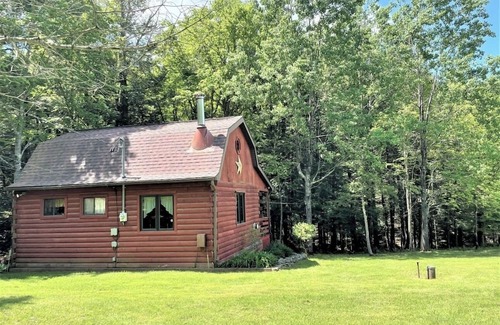 New Milford Cabine | Charming cabin with WiFi in New Milford