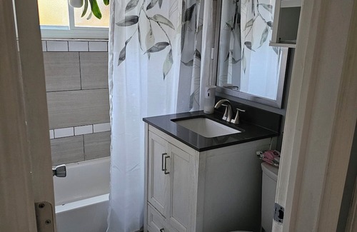 East Side Maison | Twin bed room , smart TV 32" with shared bathroom