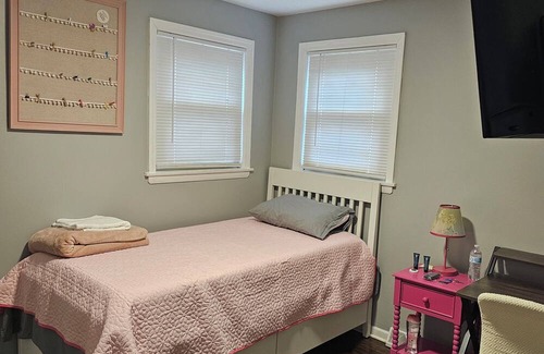 East Side Maison | Twin bed room , smart TV 32" with shared bathroom