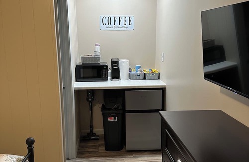 Brinkley Lit Et Petit-Déjeuner | Pawpaw's Cozy Comfy Studio-Unit A. Pet Friendly