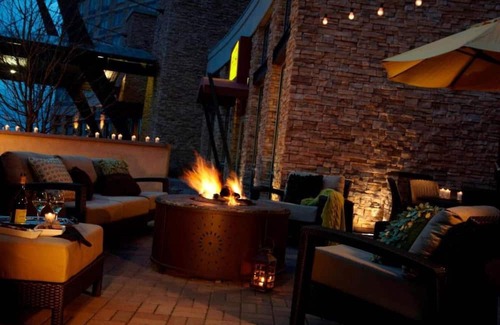 Broomfield Maison | Fully renovated all-suite hotel with views of the Flatirons